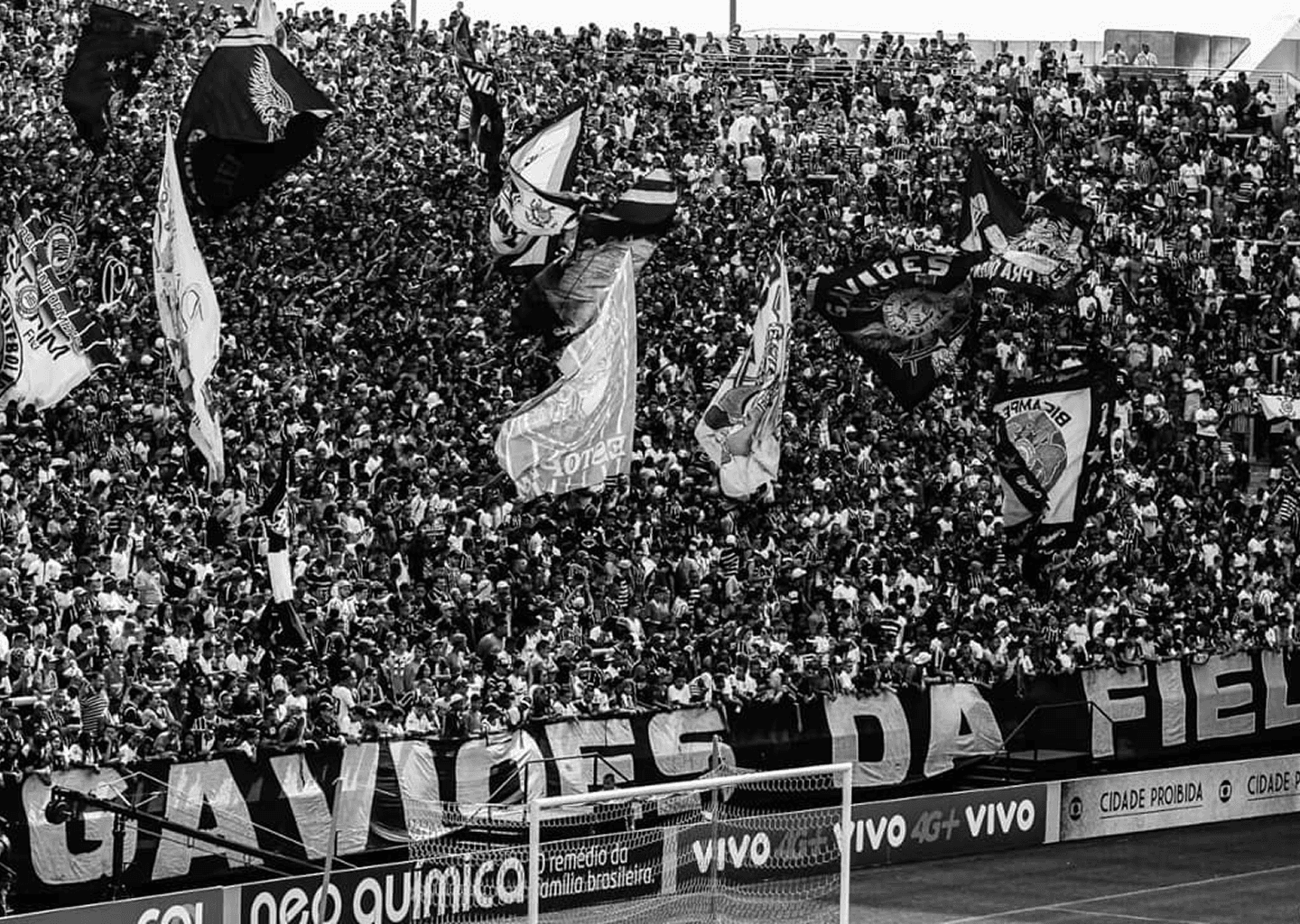 Torcida da Gaviões da Fiel nas arquibancadas